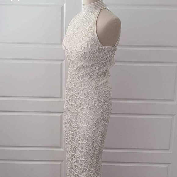 🤍VINTAGE Fully Beaded Ivory Gown🤍 - Picture 3 of 7